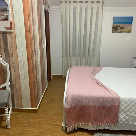 Moradia Ricardo - Quarto em Acomodações Particulares