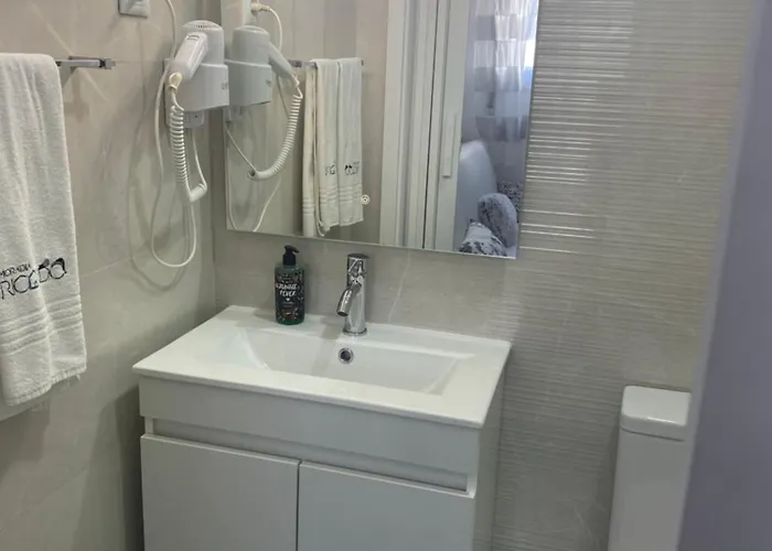 Moradia Ricardo - Проживание в семье *